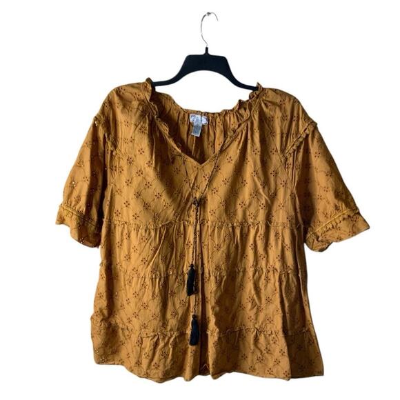 Studio West Eyelet Tassel Front Tie Women Top Size XL Short Sleeves - Picture 1 of 7